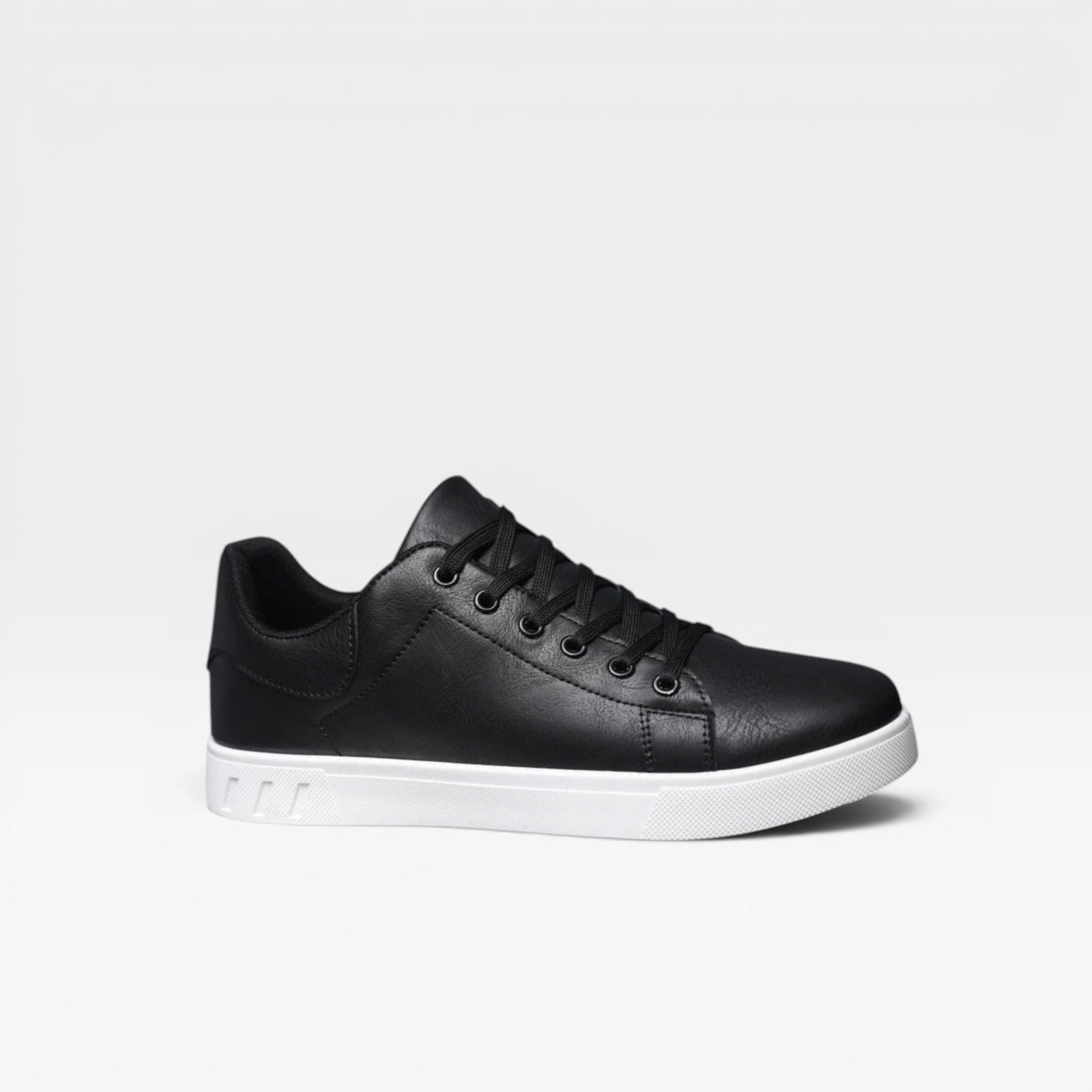 Noah | Men's Casual Leather Sneakers – Minimalist Lace-Up Low-Top Everyday Trainers