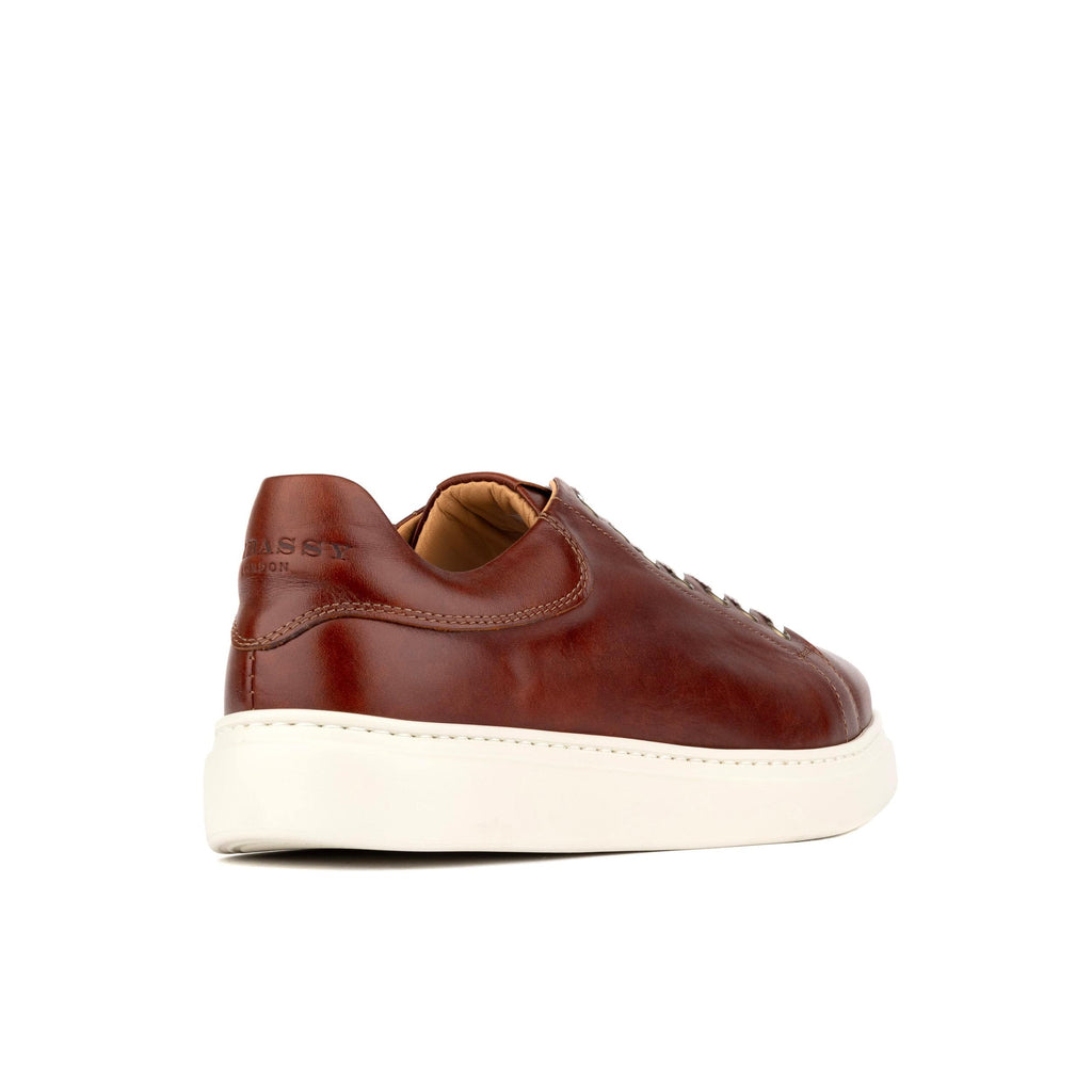 Edmund | Men's faux leather Trainers - Brown Low-Top Trainers with White Sole