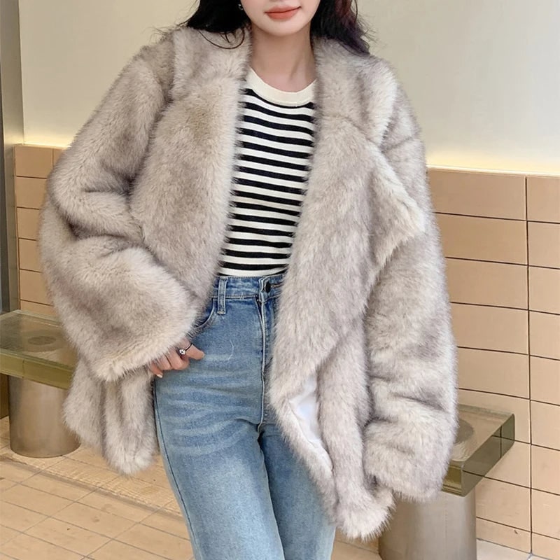 Bernadette | Women's Oversized Faux Fur Winter Coat - Long Sleeve Ribbed Cuff Jacket