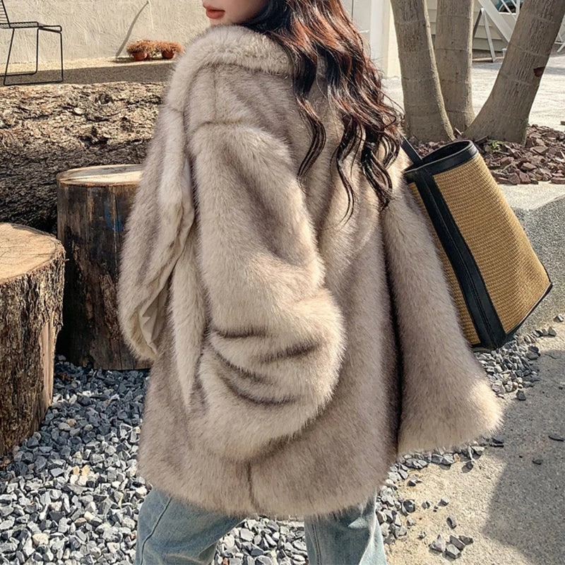 Bernadette | Women's Oversized Faux Fur Winter Coat - Long Sleeve Ribbed Cuff Jacket