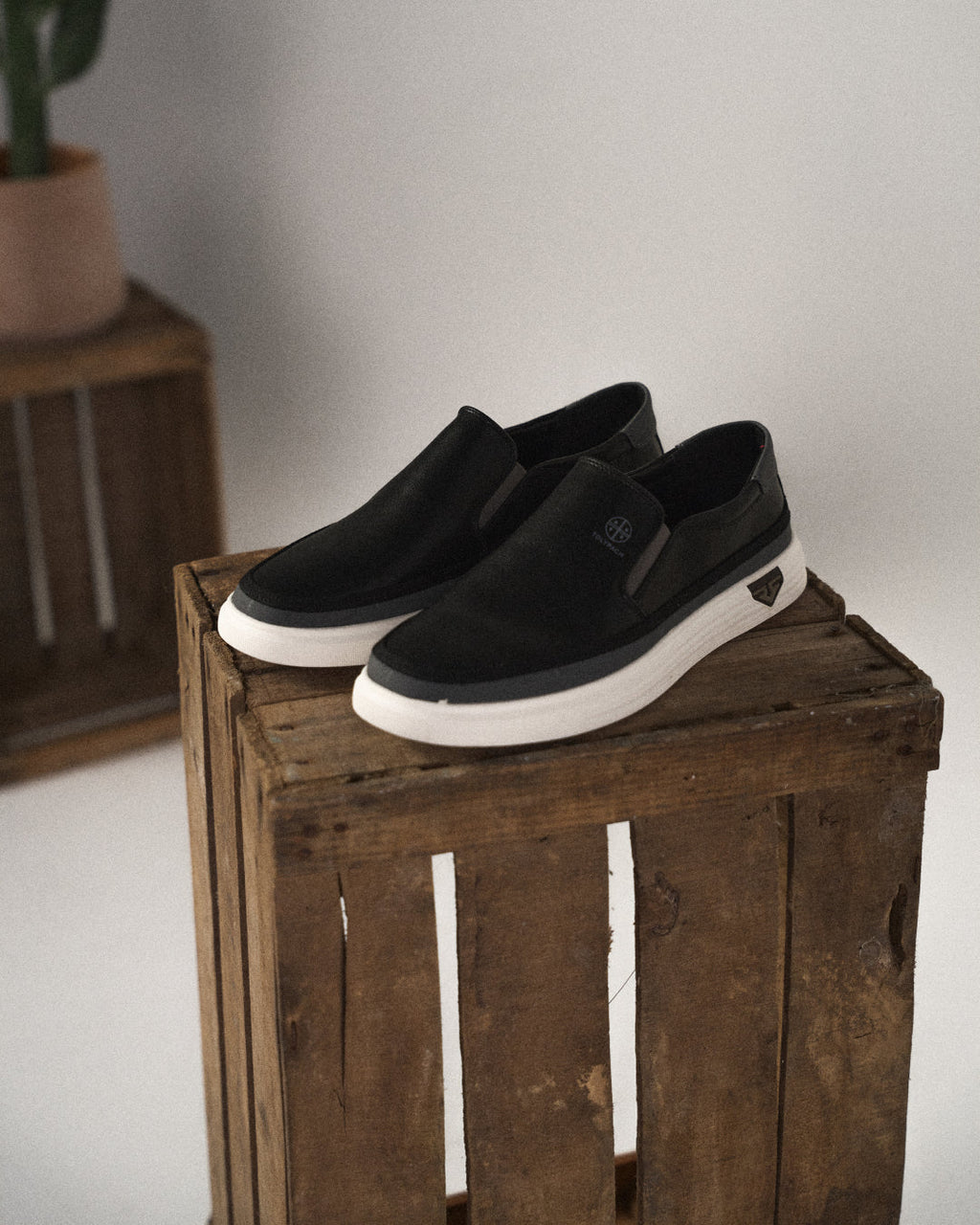 Toby | Men's faux leather Slip-On Trainers - Casual Everyday Shoes