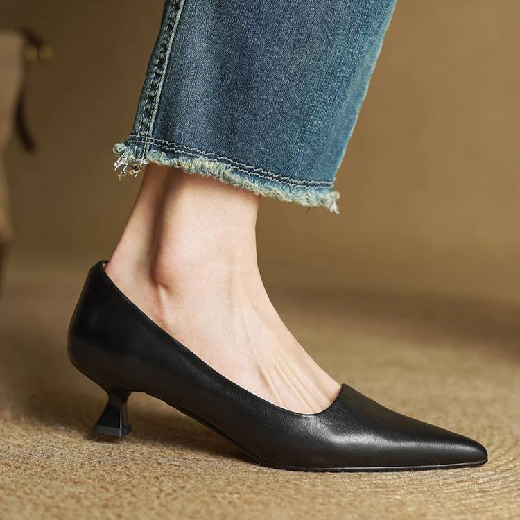 Evelyn | Women's Pointed-Toe Pumps – Kitten Heel Court Shoes