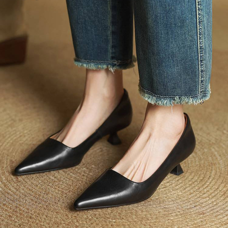 Evelyn | Women's Pointed-Toe Pumps – Kitten Heel Court Shoes