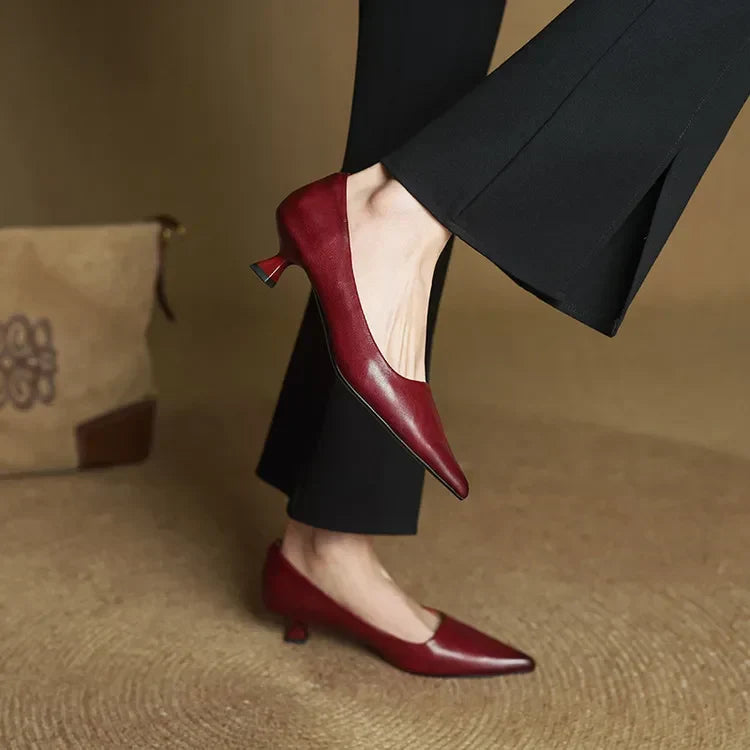 Evelyn | Women's Pointed-Toe Pumps – Kitten Heel Court Shoes