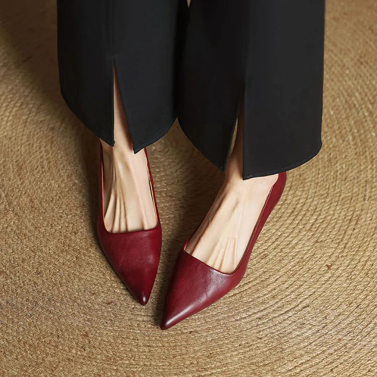 Evelyn | Women's Pointed-Toe Pumps – Kitten Heel Court Shoes