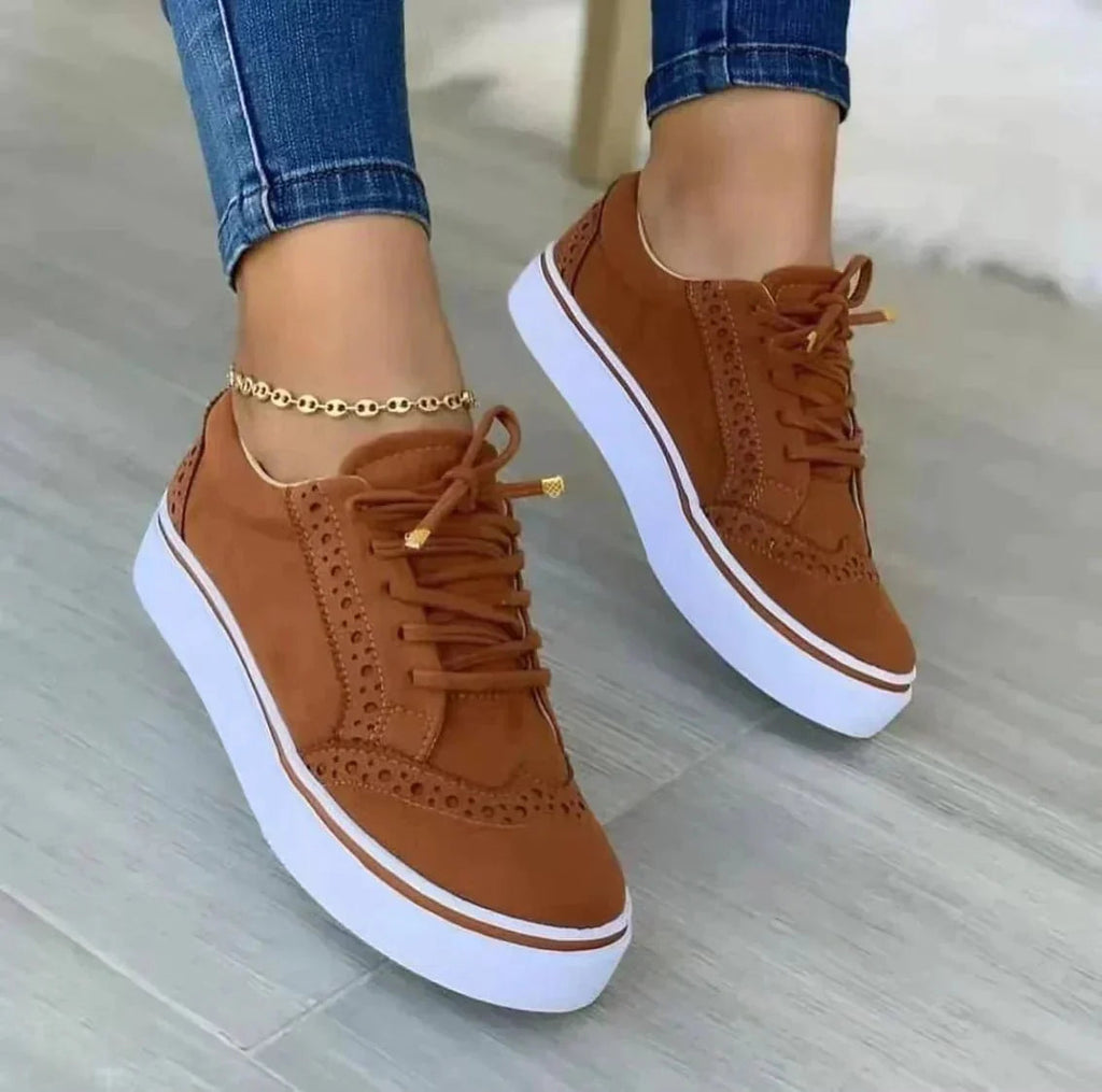 Clementine | Women's Wingtip Lace-Up Oxfords - Platform Contrast-Sole Flats