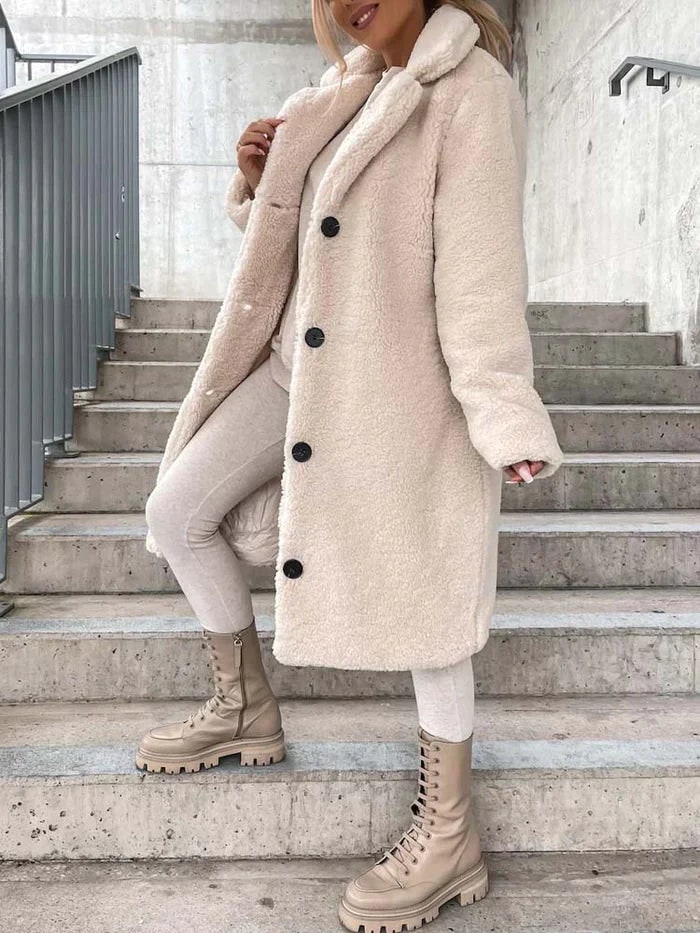 Amanda | Dames Teddyjas - Lange Winterjas met Revers en Knoopsluiting
