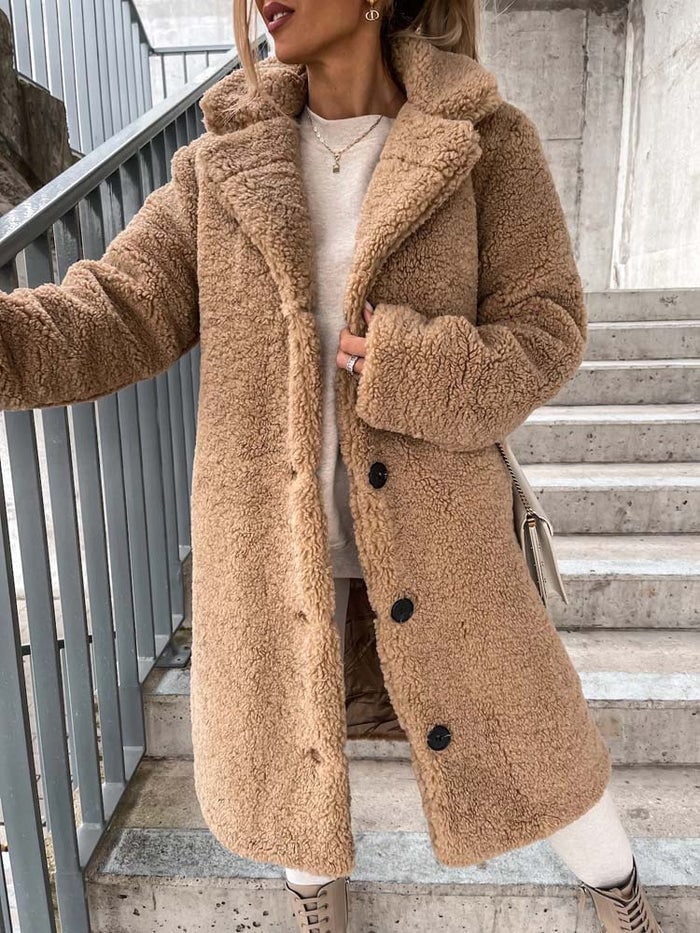 Amanda | Dames Teddyjas - Lange Winterjas met Revers en Knoopsluiting