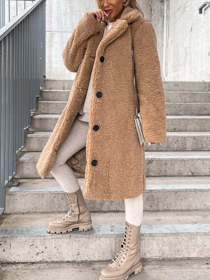 Amanda | Dames Teddyjas - Lange Winterjas met Revers en Knoopsluiting