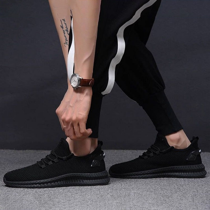 Rufus | Unisex Lightweight Sports Trainers - Breathable Lace-Up Trainers