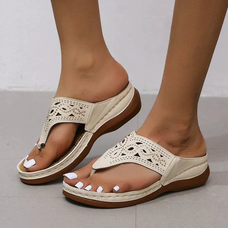 Iris | Women's Lightweight Flip Flops -  Summer Sandals
